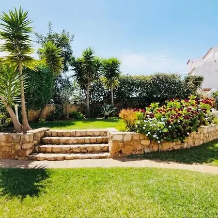 - Sun, Pool And Marina View! Appartement